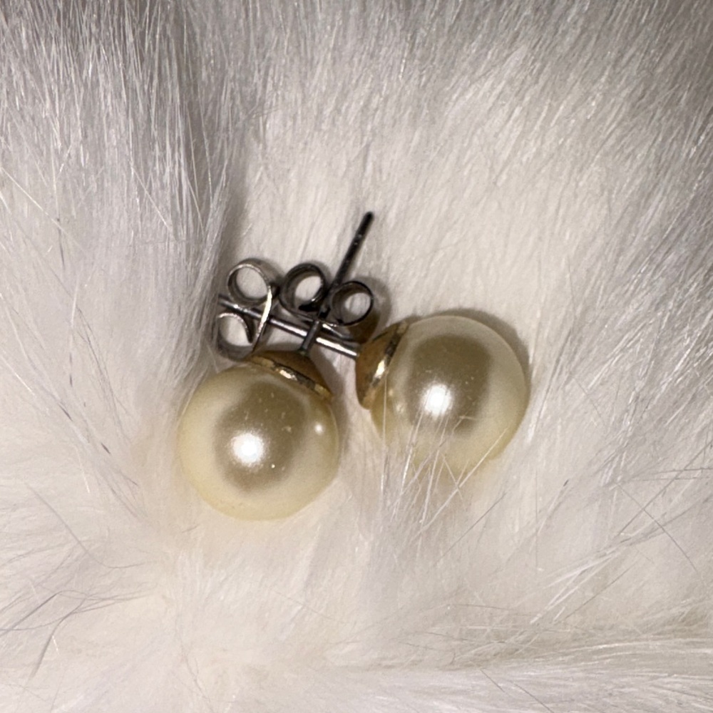 ❤️‍🔥3/10$ Pearl Stud Earrings